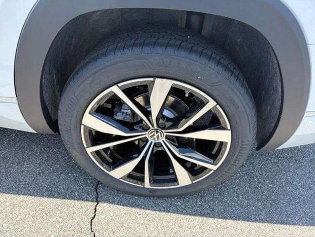New 2026 Volkswagen Atlas 2.0T SEL Premium R-Line - photo - 10