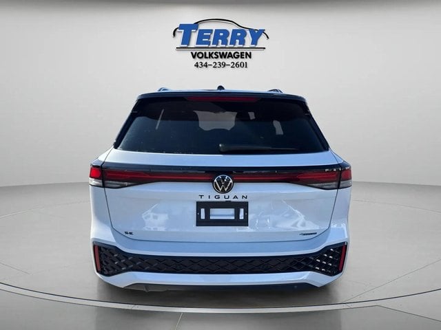 New 2026 Volkswagen Tiguan 2.0T SE R-Line Black - photo - 2