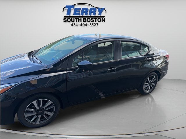 Pre-Owned 2023 Nissan Versa 1.6 SV - photo - 2