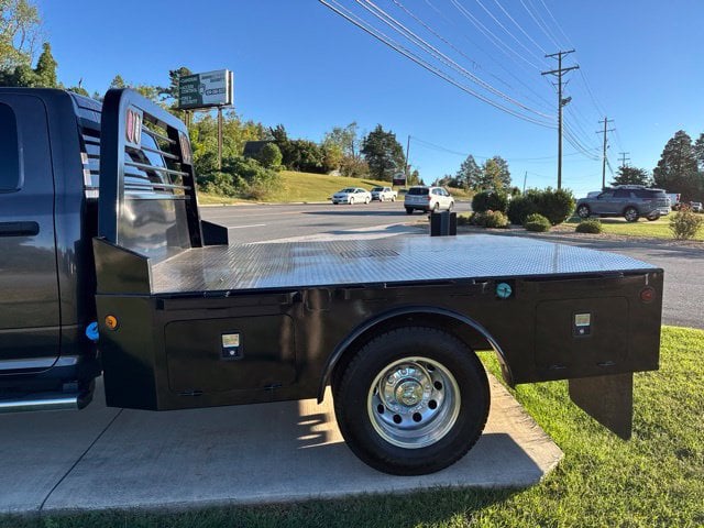 Pre-Owned 2025 Ram 3500 Tradesman - photo - 9