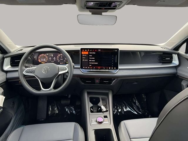 New 2026 Volkswagen Tiguan 2.0T SE - photo - 7