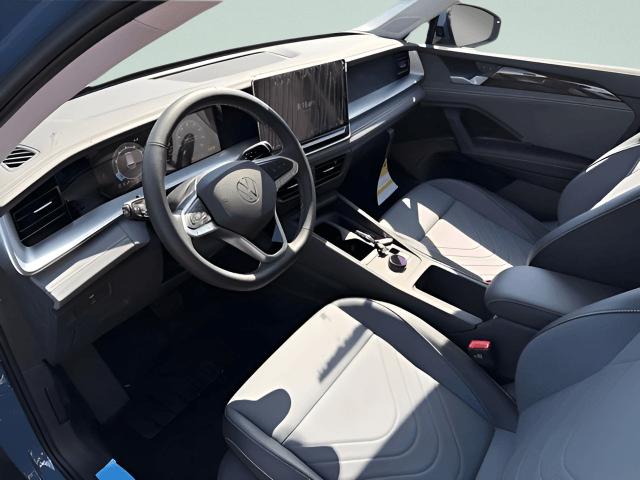 New 2026 Volkswagen Tiguan SE - photo - 6