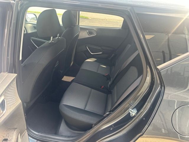 Pre-Owned 2024 Kia Soul LX - photo - 15