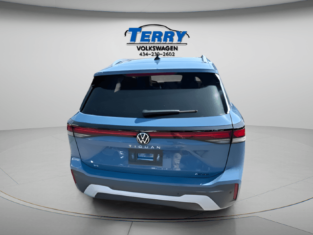New 2026 Volkswagen Tiguan SE - photo - 2