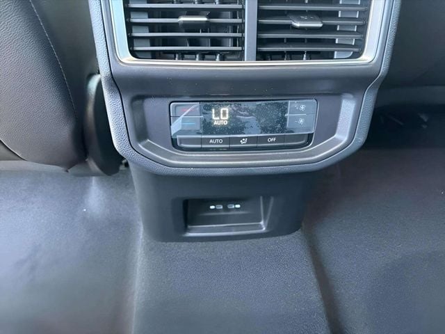 New 2026 Volkswagen Atlas 2.0T SE - photo - 8