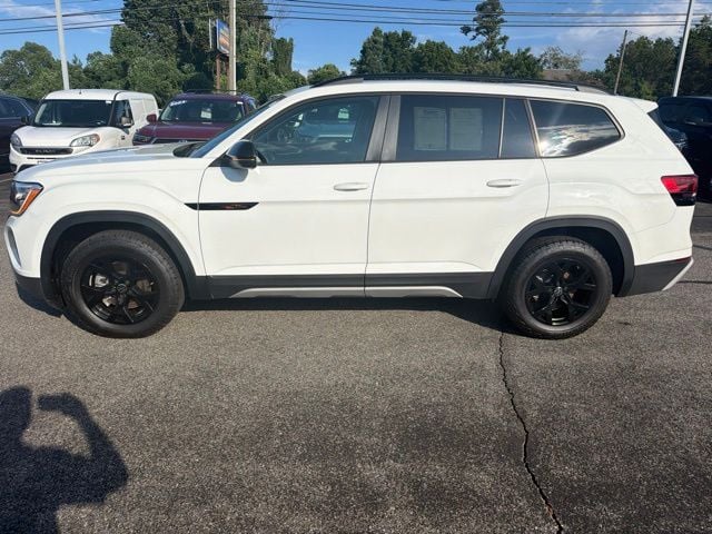 Pre-Owned 2025 Volkswagen Atlas 2.0T Peak Edition - photo - 2