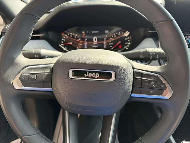 Pre-Owned 2024 Jeep Compass Latitude - photo - 4