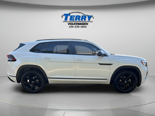 New 2026 Volkswagen Atlas Cross Sport SEL R-Line Black - photo - 0