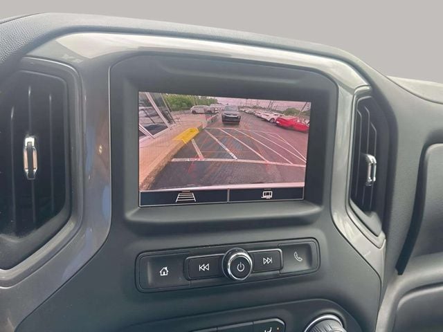 Pre-Owned 2022 Chevrolet Silverado 1500 WT - photo - 8
