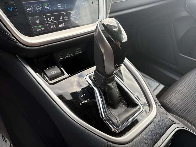 Pre-Owned 2025 Subaru Outback Premium - photo - 12
