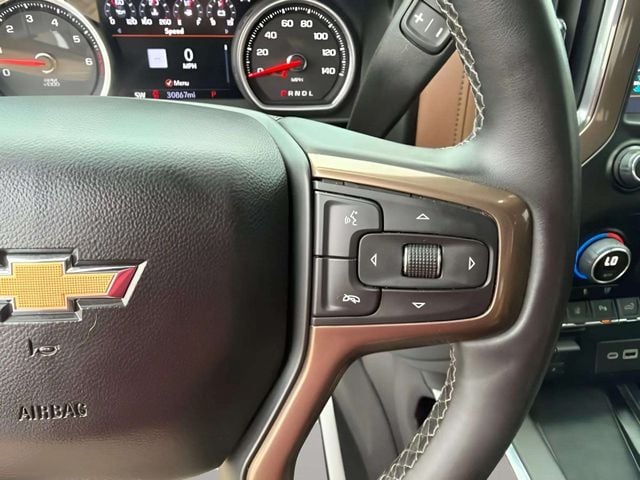 Pre-Owned 2023 Chevrolet Silverado 2500HD High Country - photo - 23