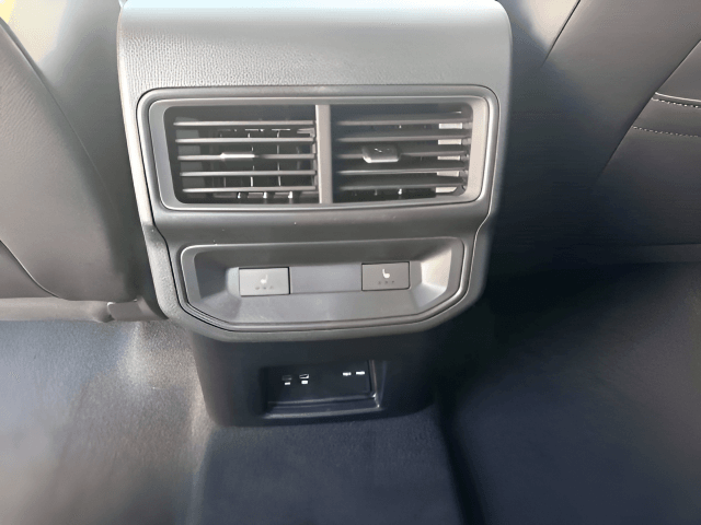 New 2026 Volkswagen Atlas Cross Sport SEL Premium R-Line - photo - 6