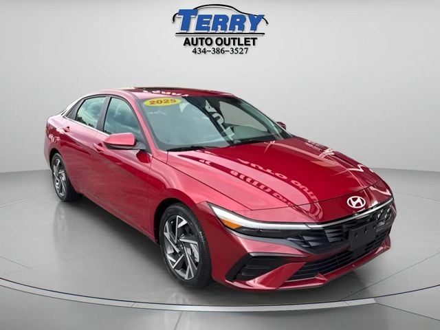 Pre-Owned 2025 Hyundai Elantra SEL Convenience - photo - 1