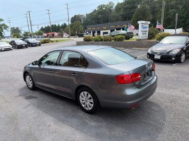 Pre-Owned 2014 Volkswagen Jetta 2.0L S - photo - 2