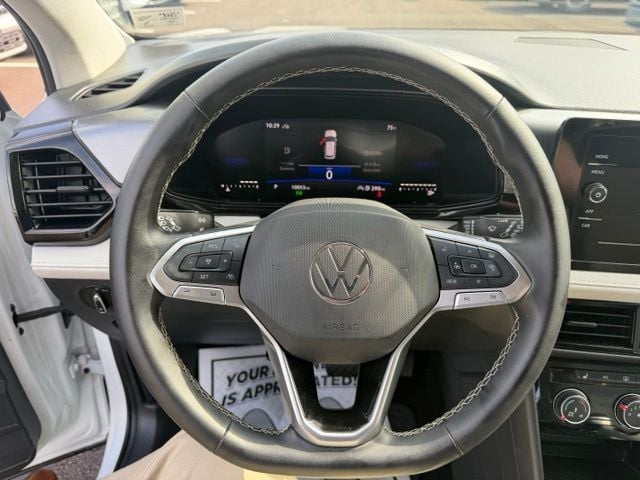 Pre-Owned 2025 Volkswagen Taos 1.5T S - photo - 7