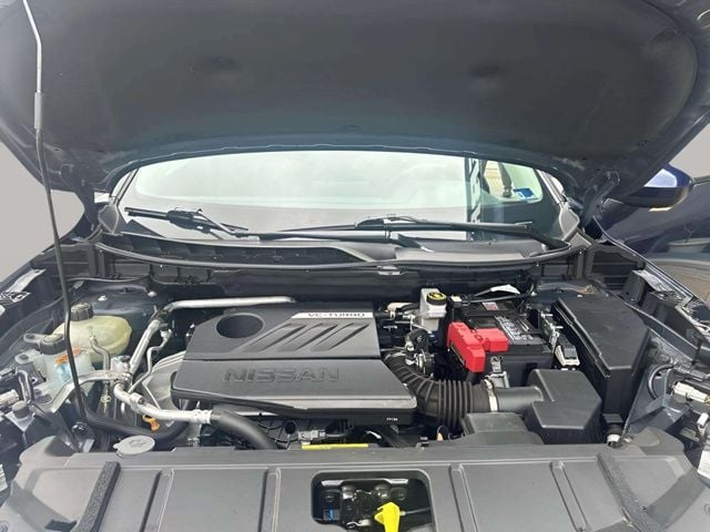 Pre-Owned 2025 Nissan Rogue SV - photo - 14