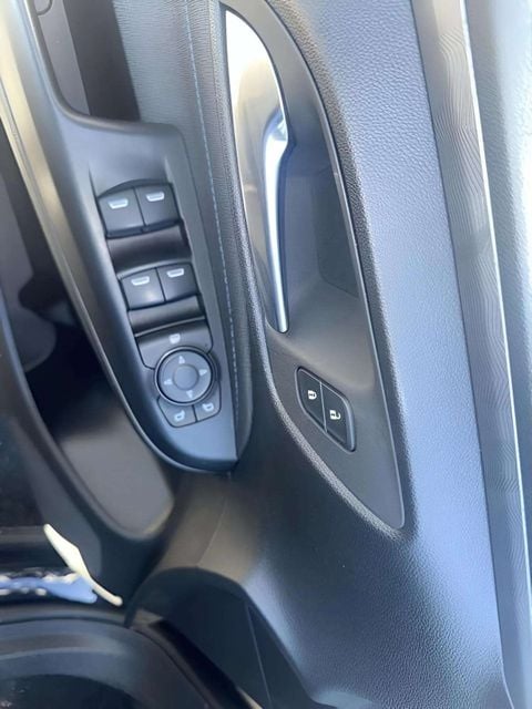 Pre-Owned 2025 Buick Envista Sport Touring - photo - 5