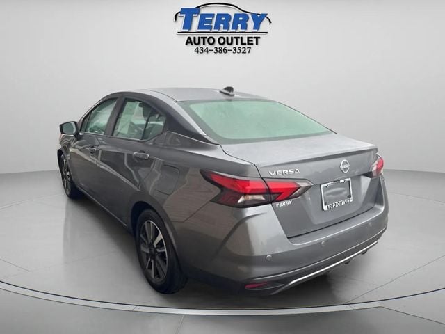 Pre-Owned 2024 Nissan Versa 1.6 SV - photo - 5