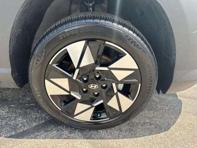 Pre-Owned 2025 Hyundai Kona SEL - photo - 12