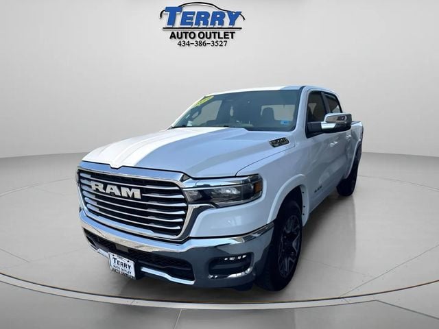 Pre-Owned 2025 Ram 1500 Laramie - photo - 3