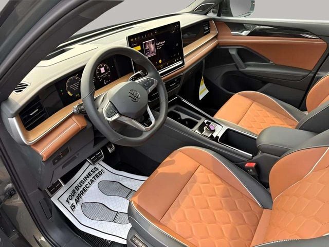 New 2026 Volkswagen Tiguan 2.0T SEL R-Line Turbo - photo - 3