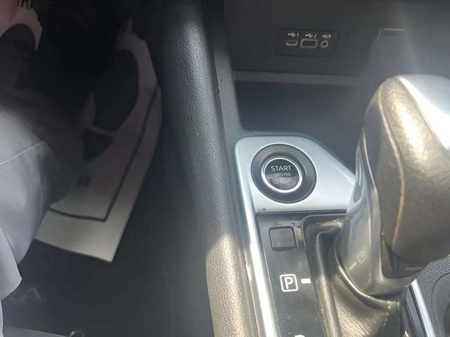 Pre-Owned 2022 Nissan Sentra SV - photo - 10
