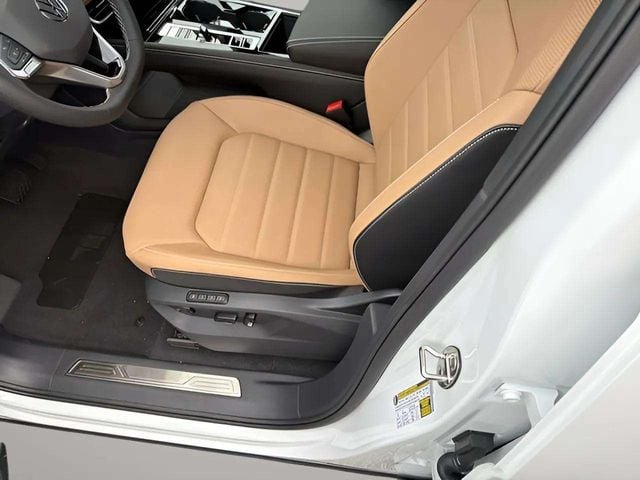 New 2026 Volkswagen Atlas Cross Sport 2.0T SEL - photo - 4
