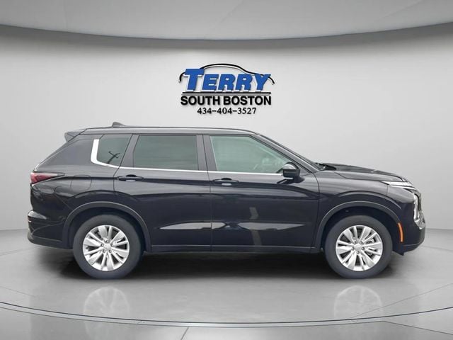 Pre-Owned 2025 Mitsubishi Outlander ES - photo - 0