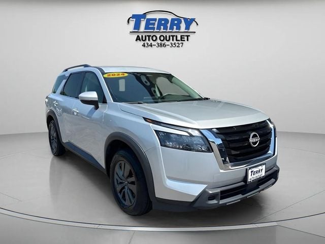 Pre-Owned 2024 Nissan Pathfinder SV - photo - 2