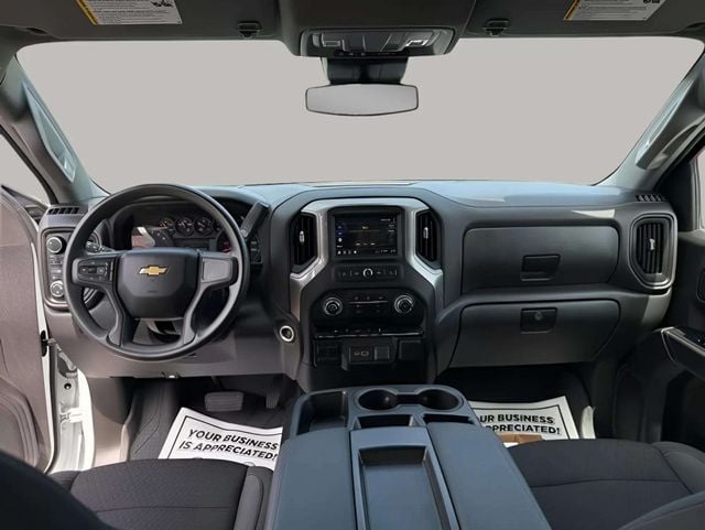 Pre-Owned 2024 Chevrolet Silverado 1500 Custom - photo - 6