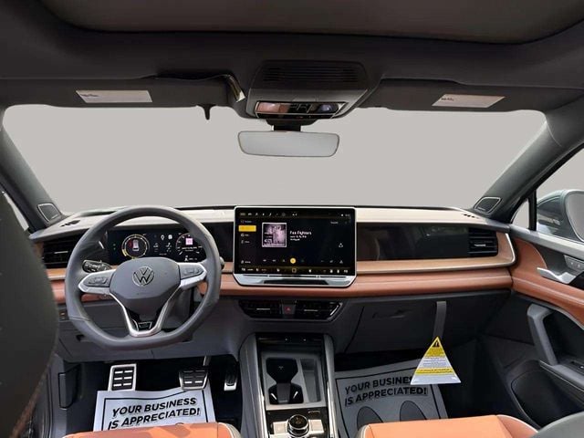New 2026 Volkswagen Tiguan 2.0T SEL R-Line Turbo - photo - 8