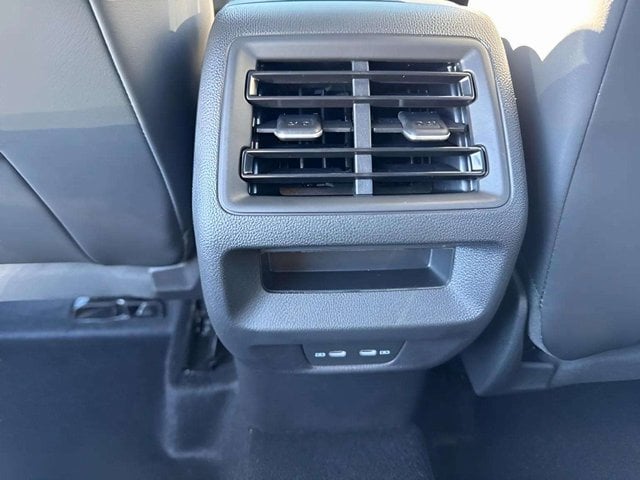New 2026 Volkswagen Tiguan 2.0T SE R-Line Black - photo - 7