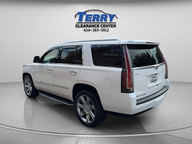 Pre-Owned 2019 Cadillac Escalade Luxury - photo - 3