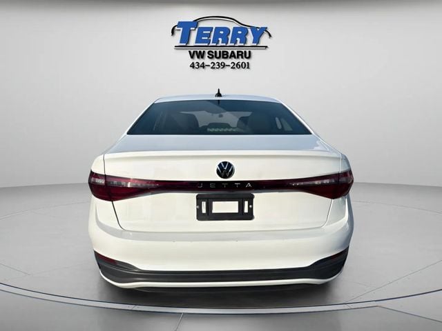 Pre-Owned 2025 Volkswagen Jetta 1.5T Sport - photo - 2