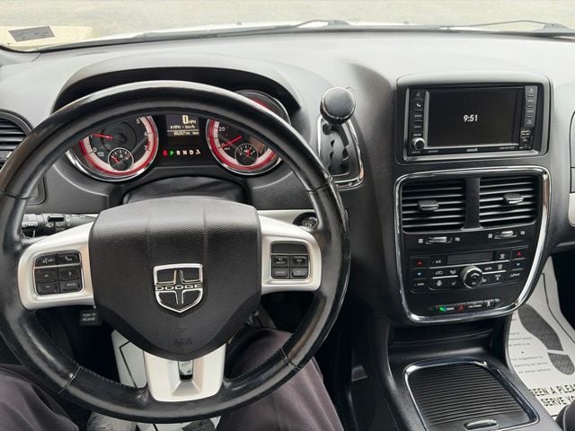 Pre-Owned 2019 Dodge Grand Caravan GT - photo - 11