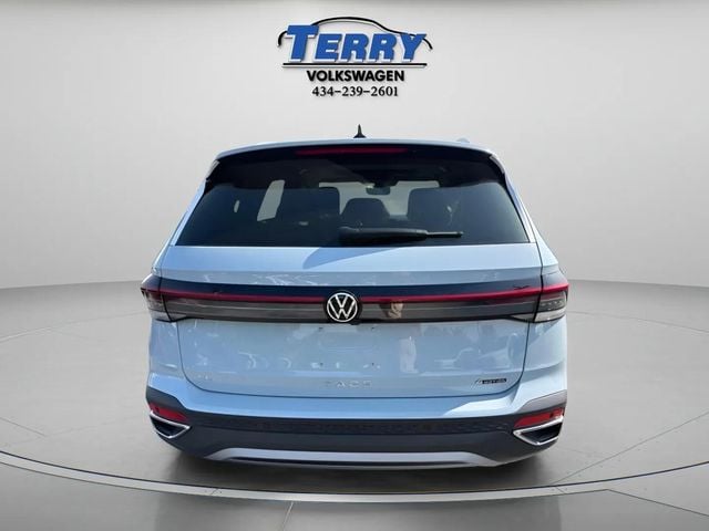 New 2026 Volkswagen Taos 1.5T SE - photo - 3