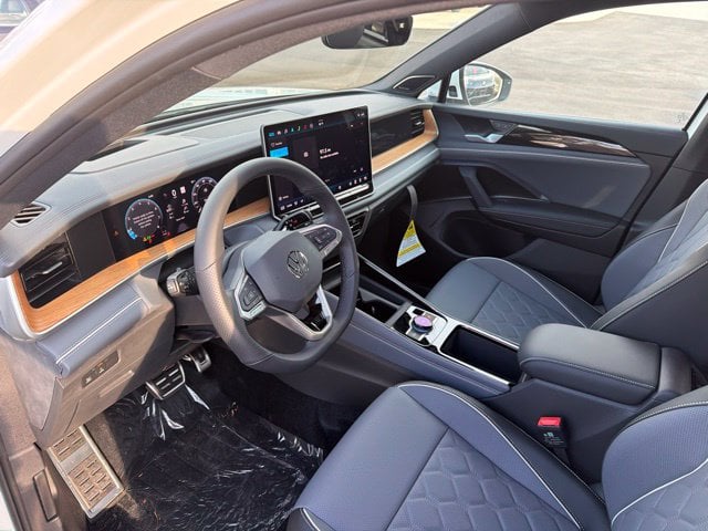 New 2026 Volkswagen Tiguan SEL R-Line Turbo - photo - 3