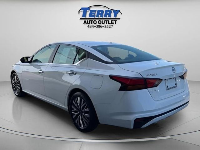 Pre-Owned 2025 Nissan Altima 2.5 SV - photo - 4