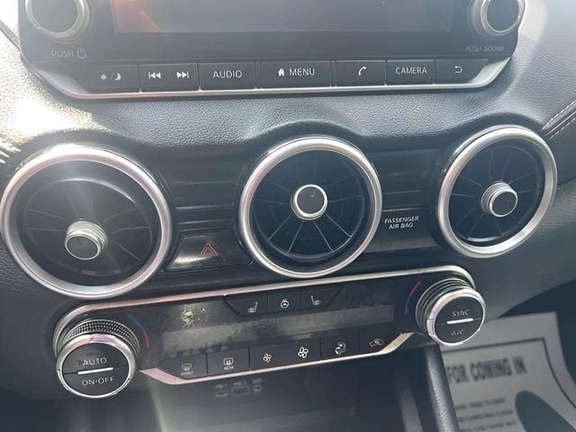 Pre-Owned 2022 Nissan Sentra SV - photo - 9