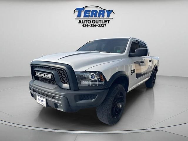 Pre-Owned 2024 Ram 1500 Classic Warlock - photo - 3