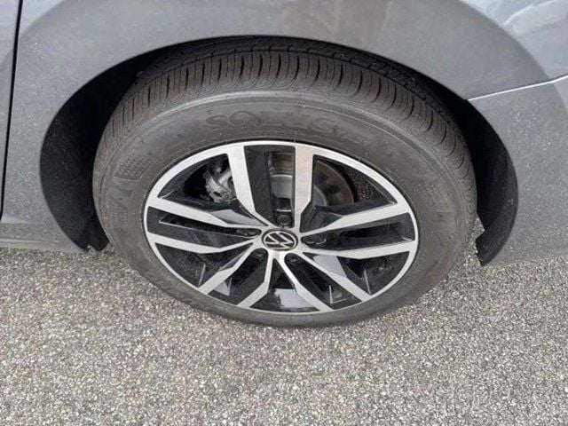New 2026 Volkswagen Jetta 1.5T SE - photo - 9