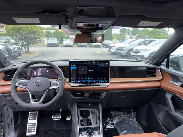 New 2026 Volkswagen Tiguan 2.0T SEL R-Line Turbo - photo - 8