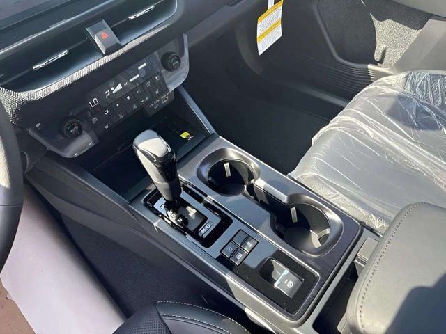 New 2026 Subaru Outback Limited - photo - 9