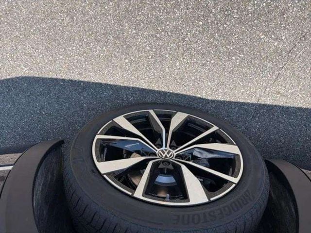 New 2026 Volkswagen Atlas 2.0T SEL Premium R-Line - photo - 9