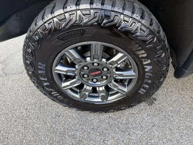 Pre-Owned 2026 GMC Sierra 1500 AT4X - photo - 44