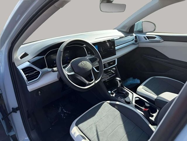 New 2026 Volkswagen Taos 1.5T SE - photo - 8