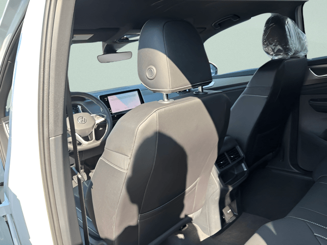New 2026 Volkswagen Atlas Cross Sport SE w/Technology - photo - 6