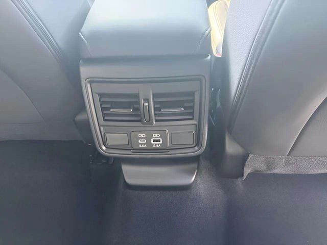 New 2026 Subaru Outback Premium - photo - 13
