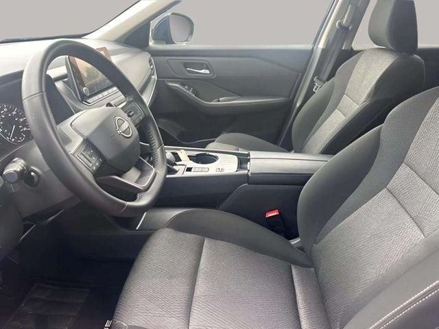 Pre-Owned 2025 Nissan Rogue SV - photo - 18