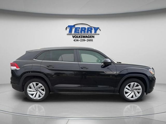 Pre-Owned 2022 Volkswagen Atlas Cross Sport 3.6L V6 SE w/Technology - photo - 0